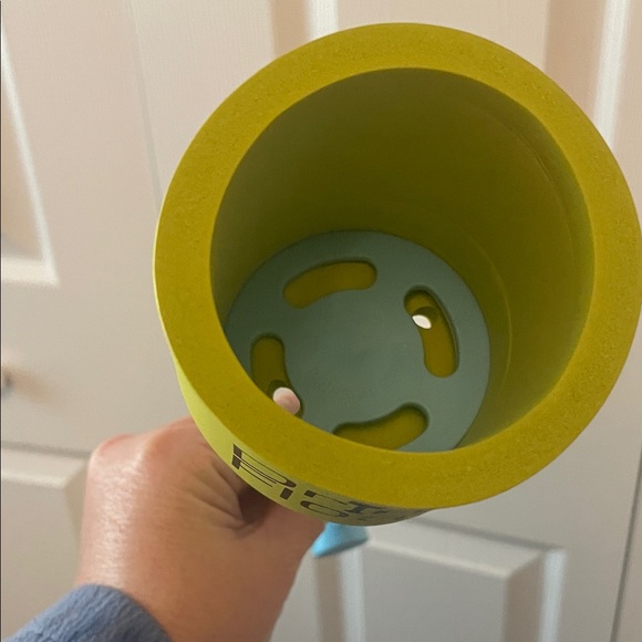 Drink Float Yellow and Blue Party Cup Holder - Picture 2 of 2